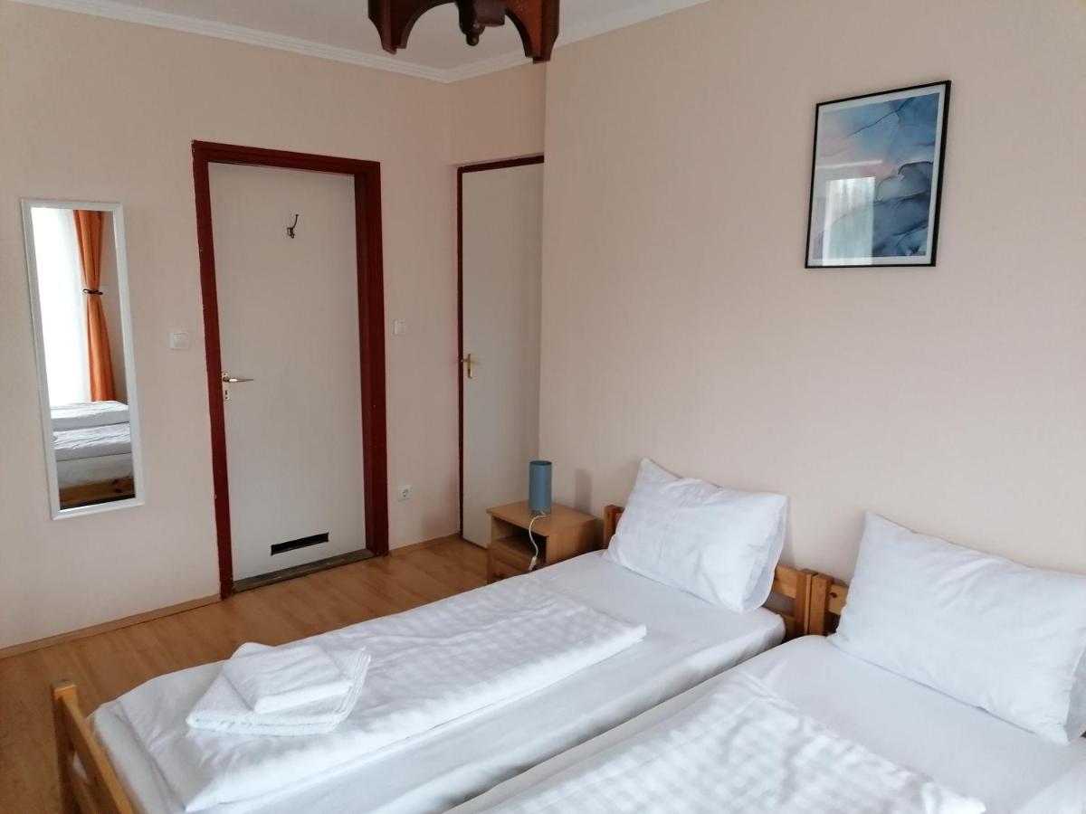 Hajdúszoboszló Hullam Panzio B&B 외부 사진